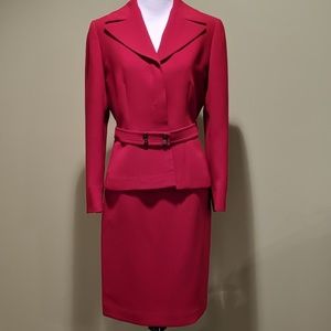 Tahara skirt suit with pocket